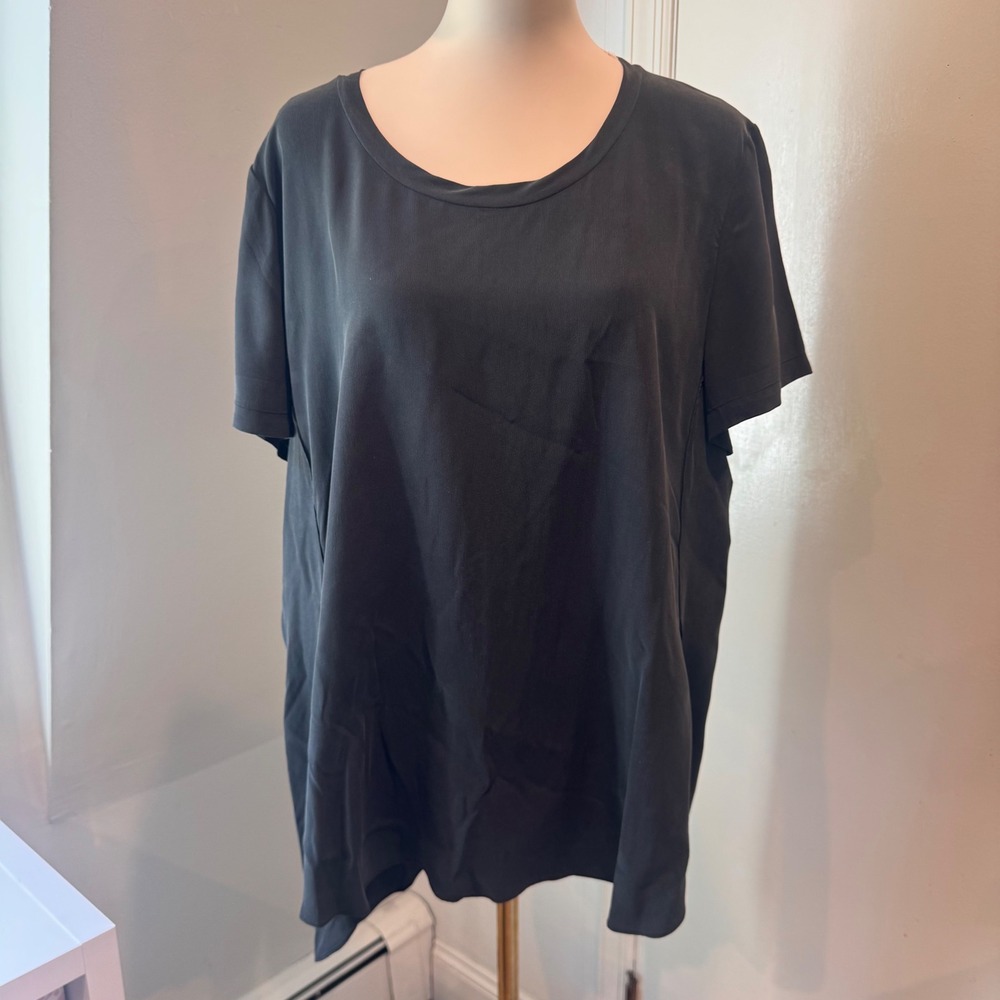 Orvis Off Black 100% Silk Short Sleeve High low Blouse Minimalist | XL (18/20)
